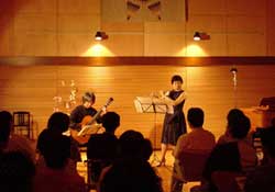 �t���[�g�ƃM�^�̃f���G�b�g